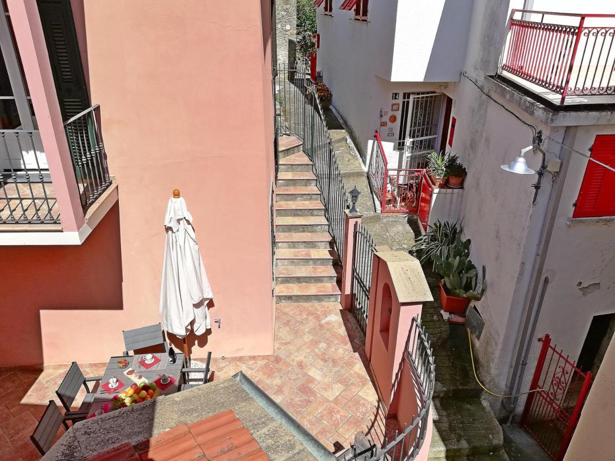 Case Vacanze Borgo Faraldi Villa Faraldi Buitenkant foto