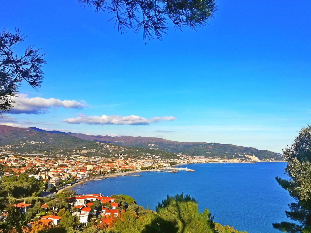 Case Vacanze Borgo Faraldi Villa Faraldi Buitenkant foto